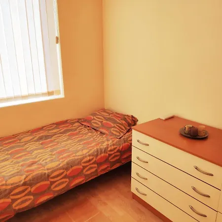 Eтаж от къща с двор в супер центъра Appartement